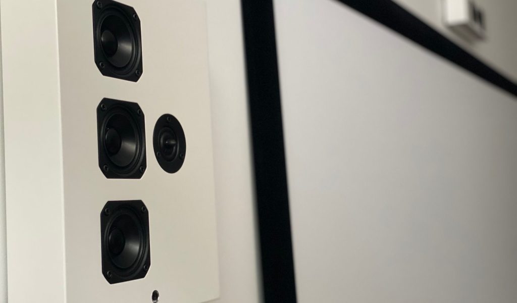Wall-mounted-Speaker-1